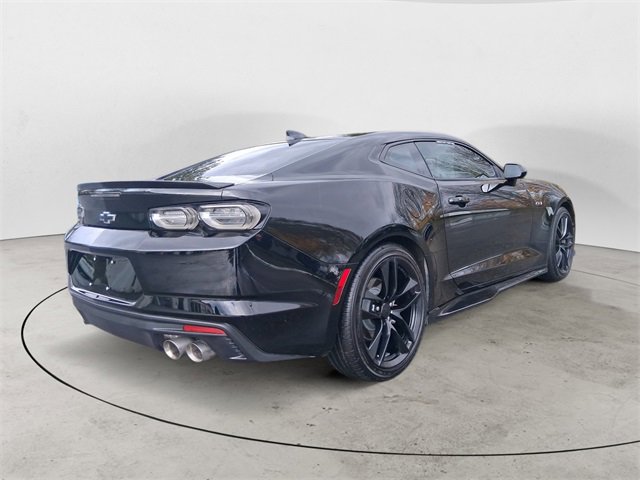 Used 2024 Chevrolet Camaro LT w/ RS Package image 5