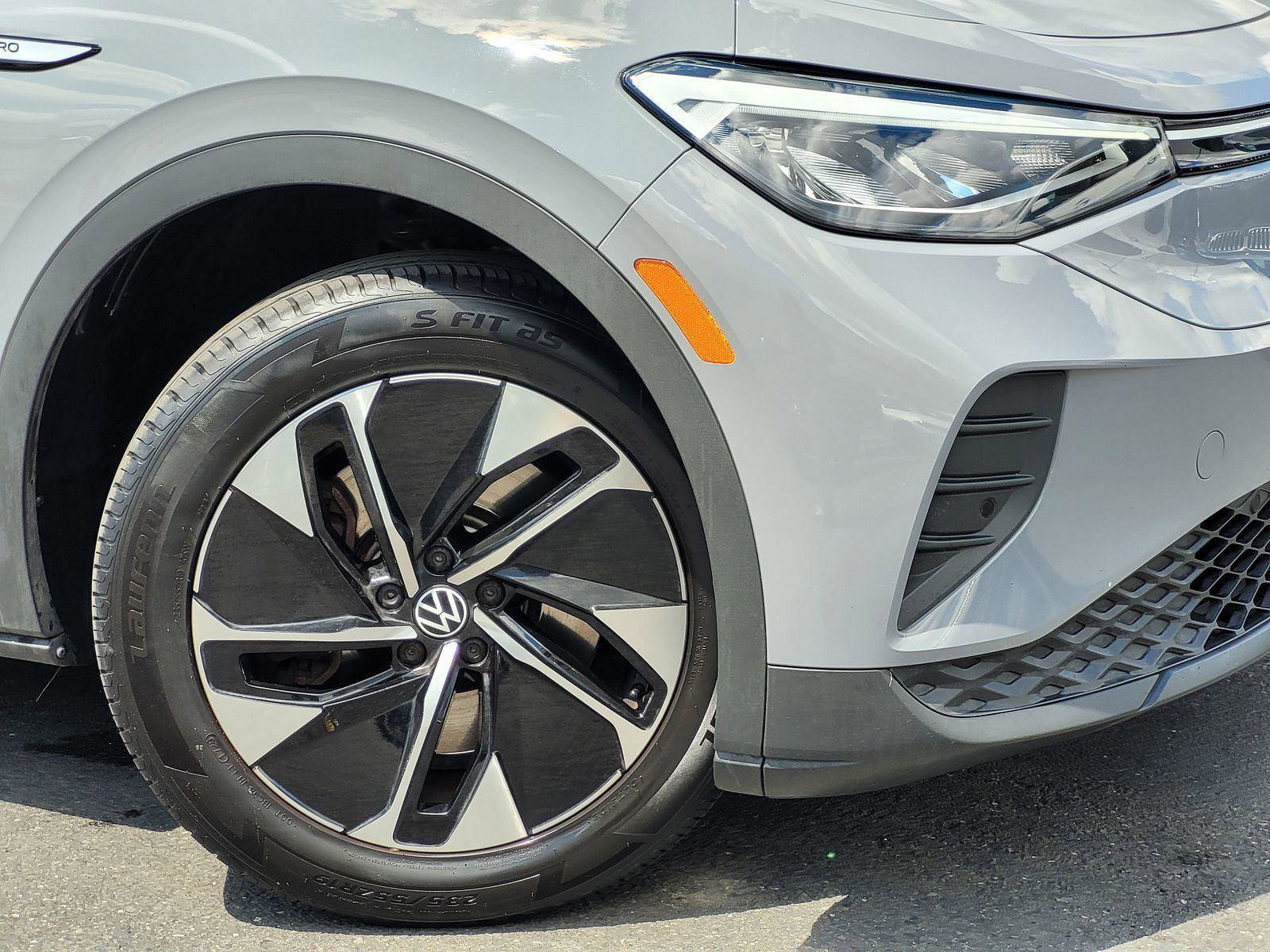 Certified 2022 Volkswagen ID.4 Pro AWD/4WD image 5