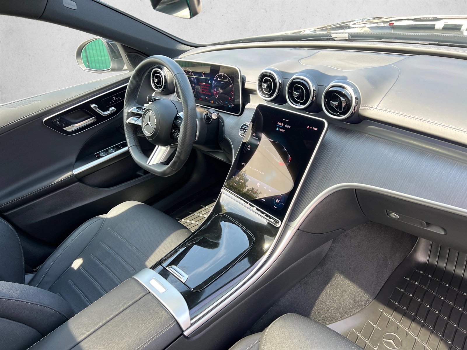 Used 2026 Mercedes-Benz C 300 4MATIC Sedan image 28