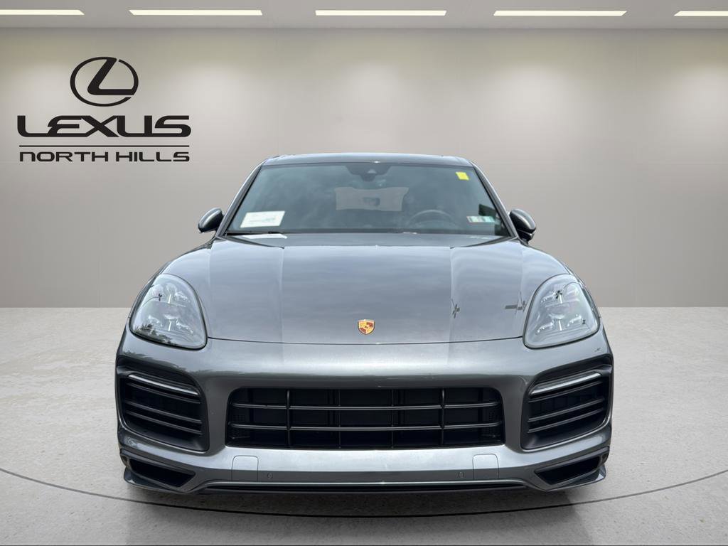 Used 2023 Porsche Cayenne GTS AWD/4WD image 2