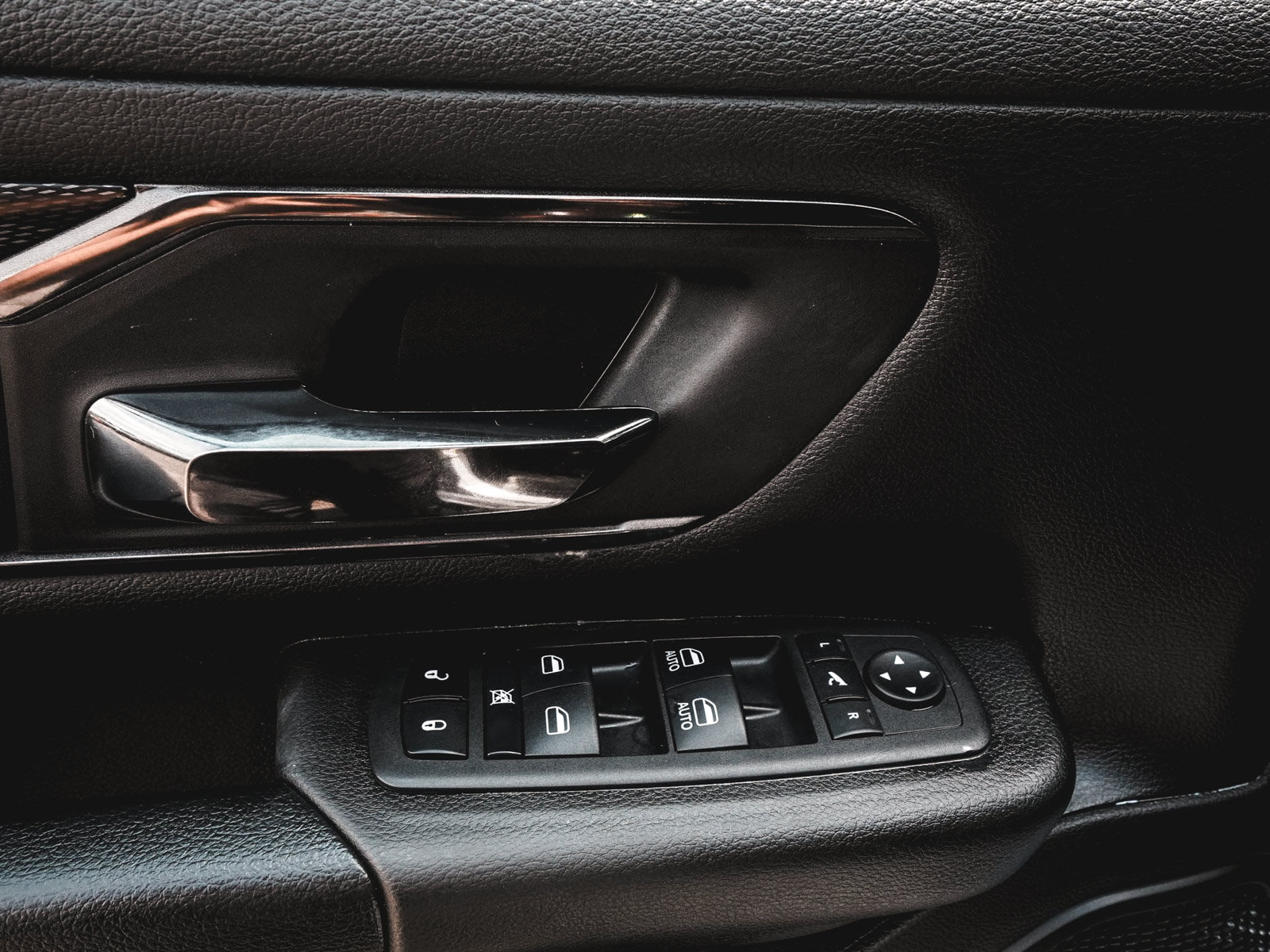Used 2024 RAM 1500 Big Horn AWD/4WD image 9