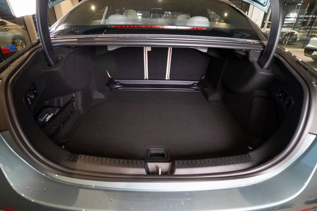 New 2026 Mercedes-Benz E 350 4MATIC Sedan image 33