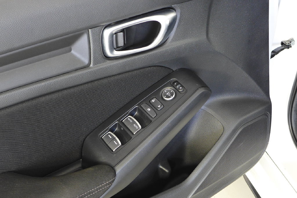 Used 2025 Honda Civic Sport image 12