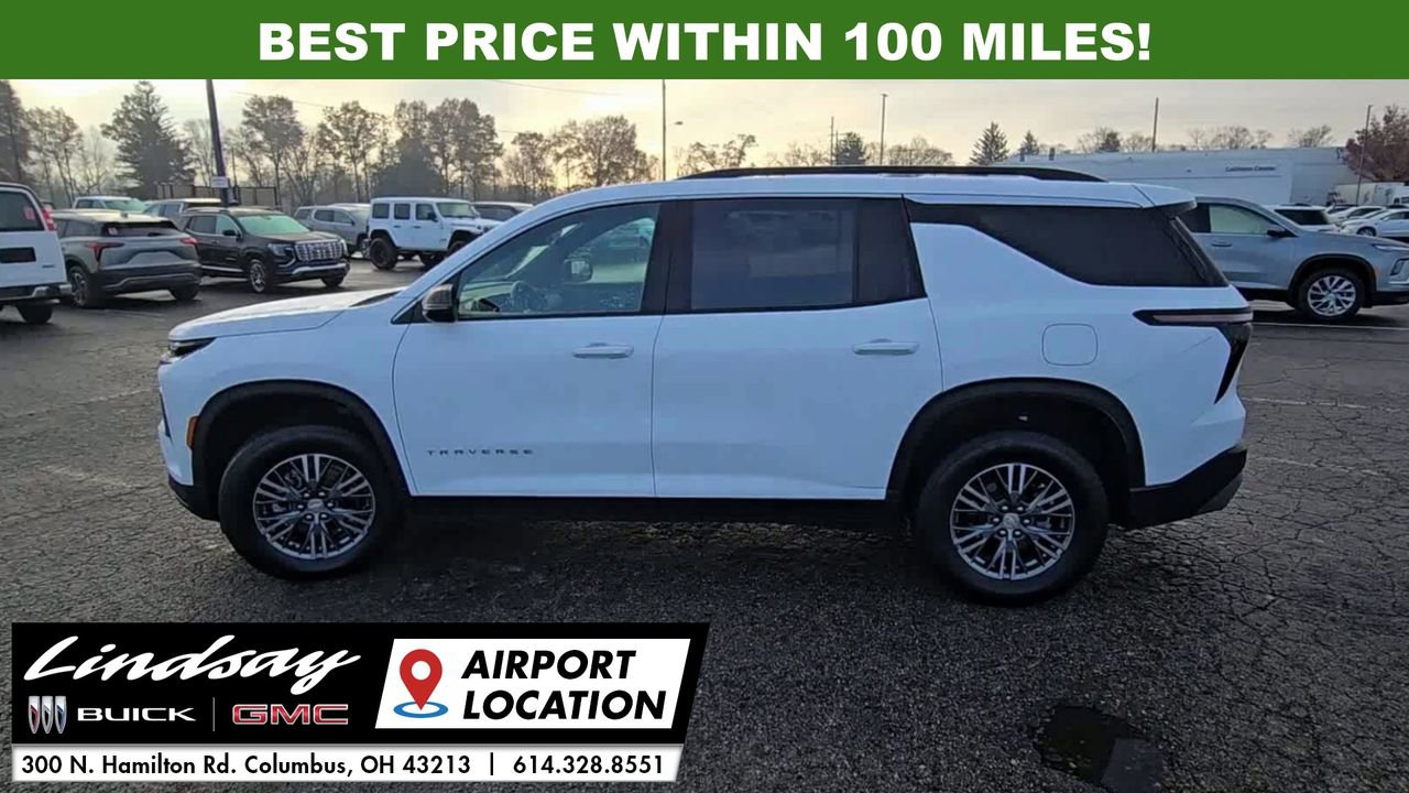 Used 2025 Chevrolet Traverse LT image 5