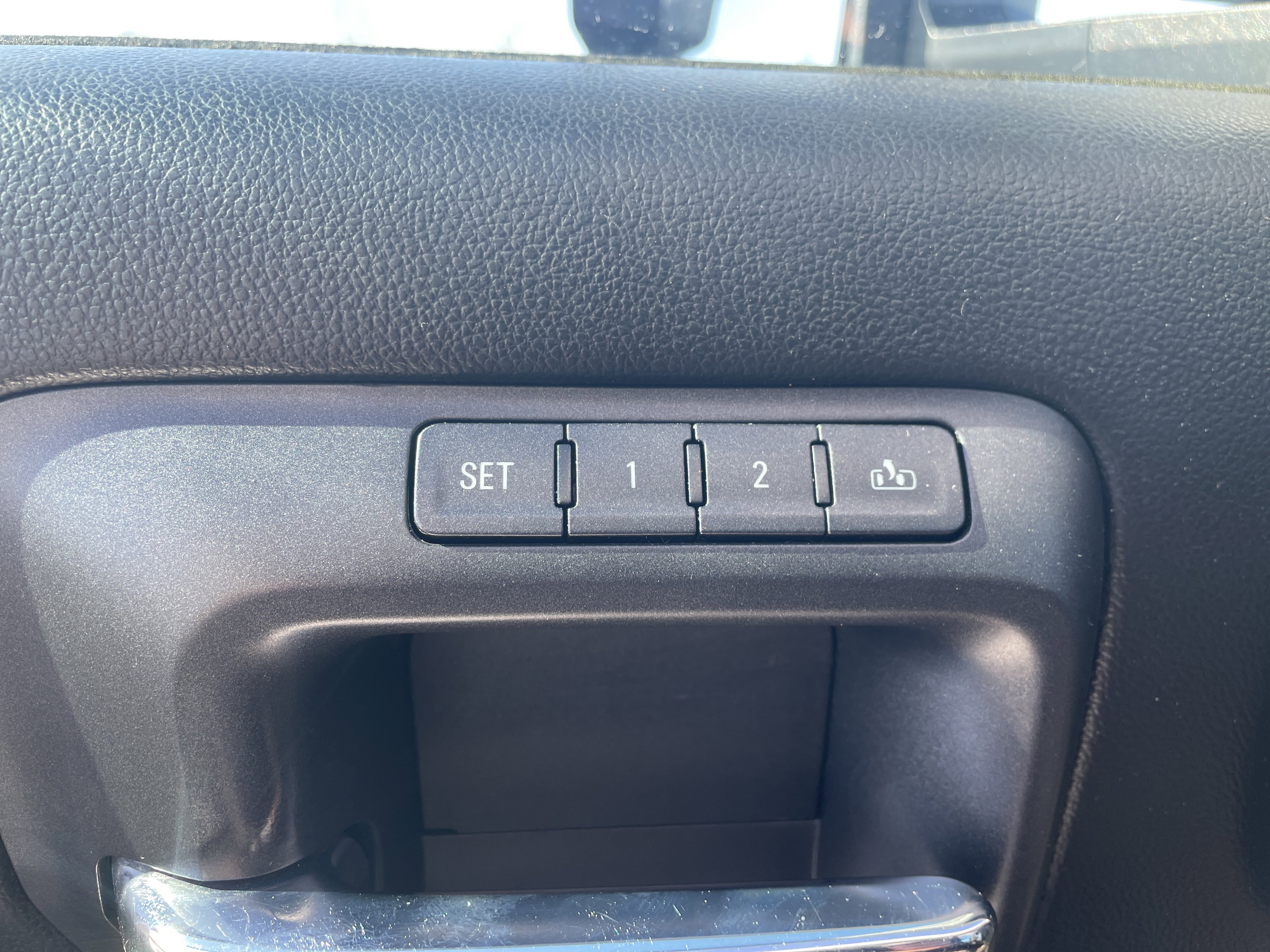 Used 2016 Chevrolet Silverado 2500 LTZ w/ Duramax Plus Package image 36