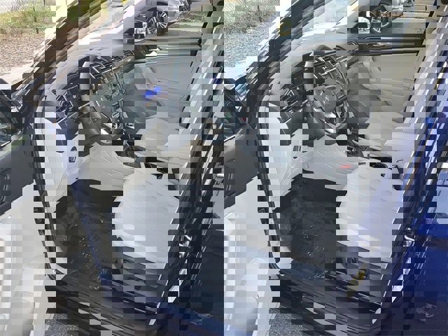 Certified 2023 Volkswagen Tiguan SE image 15