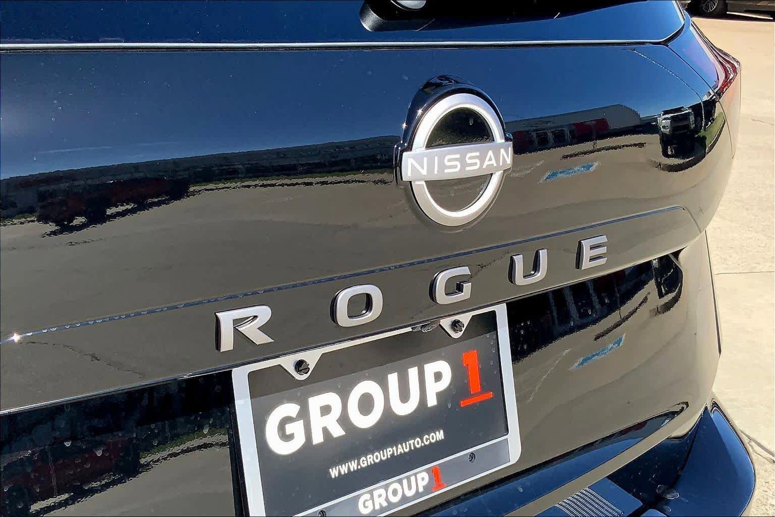 New 2026 Nissan Rogue SV FWD image 15