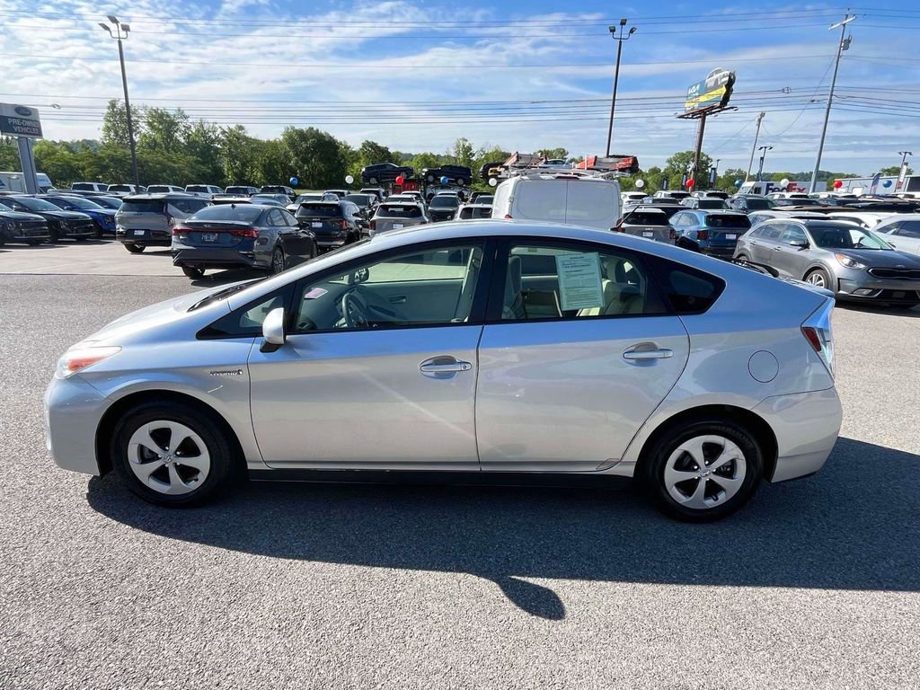 Used 2012 Toyota Prius Two FWD image 27