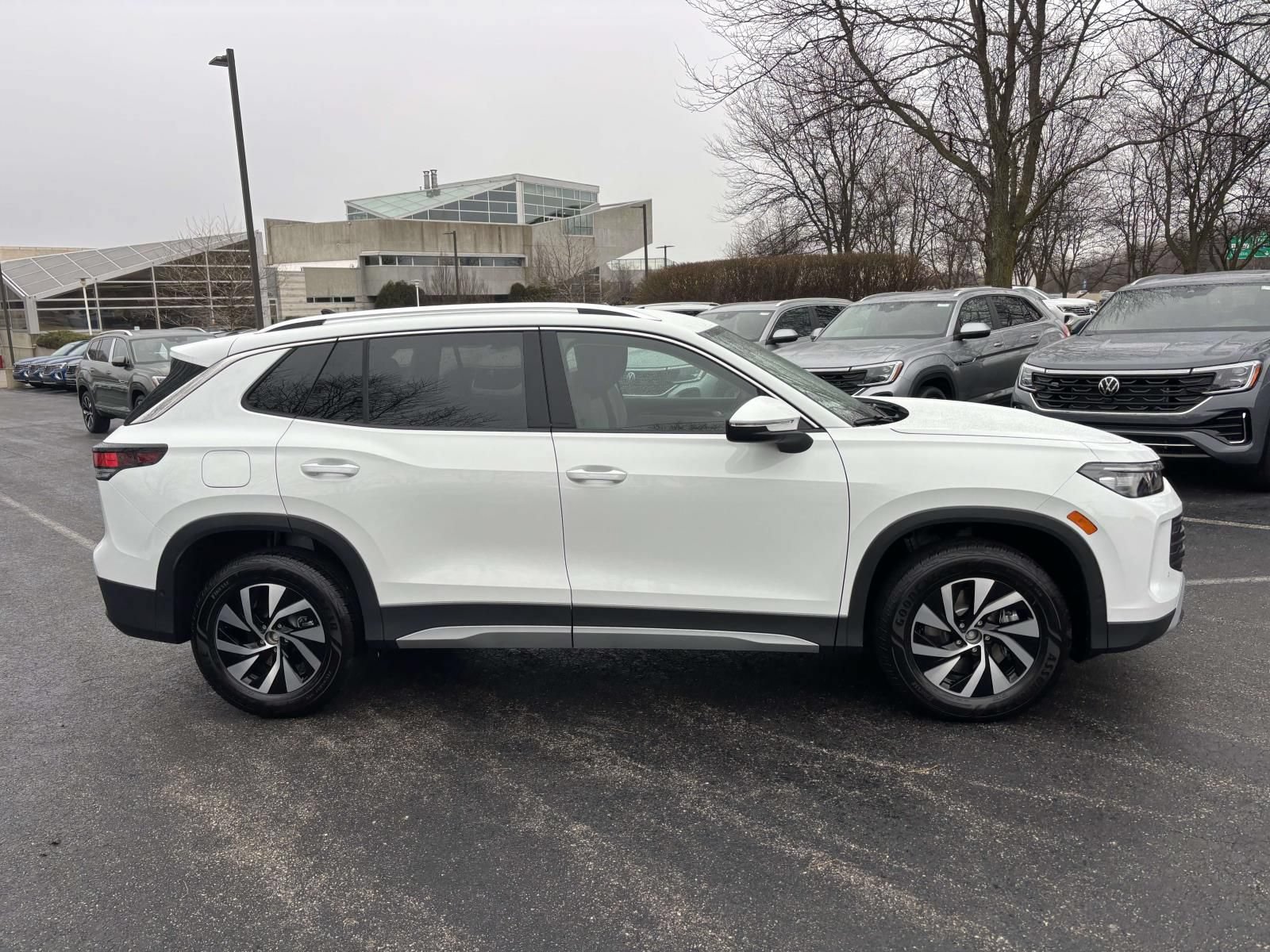 New 2026 Volkswagen Tiguan S AWD/4WD image 8