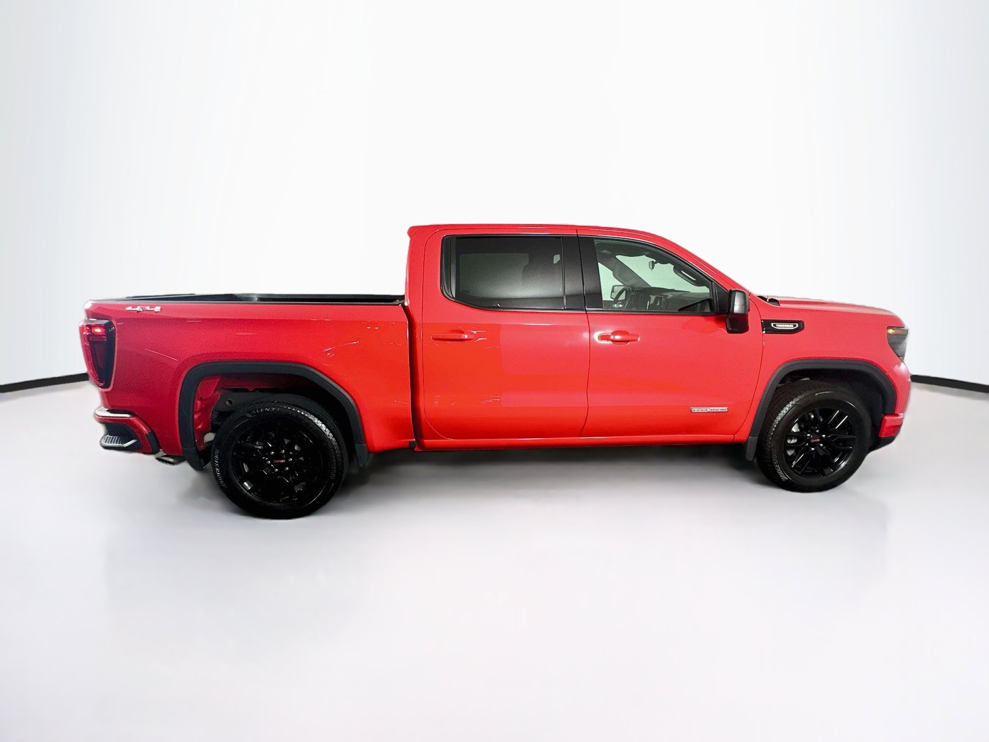 Used 2025 GMC Sierra 1500 Elevation AWD/4WD image 10