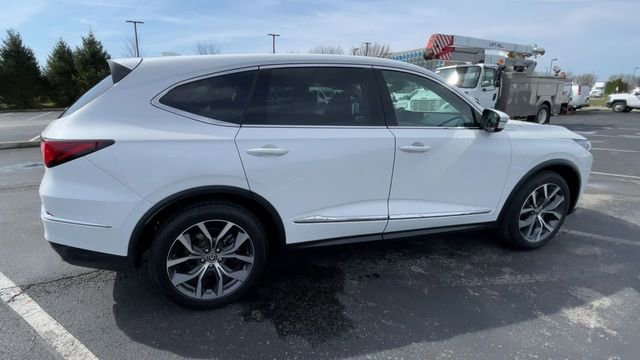 Used 2023 Acura MDX SH-AWD w/ Technology Package image 2