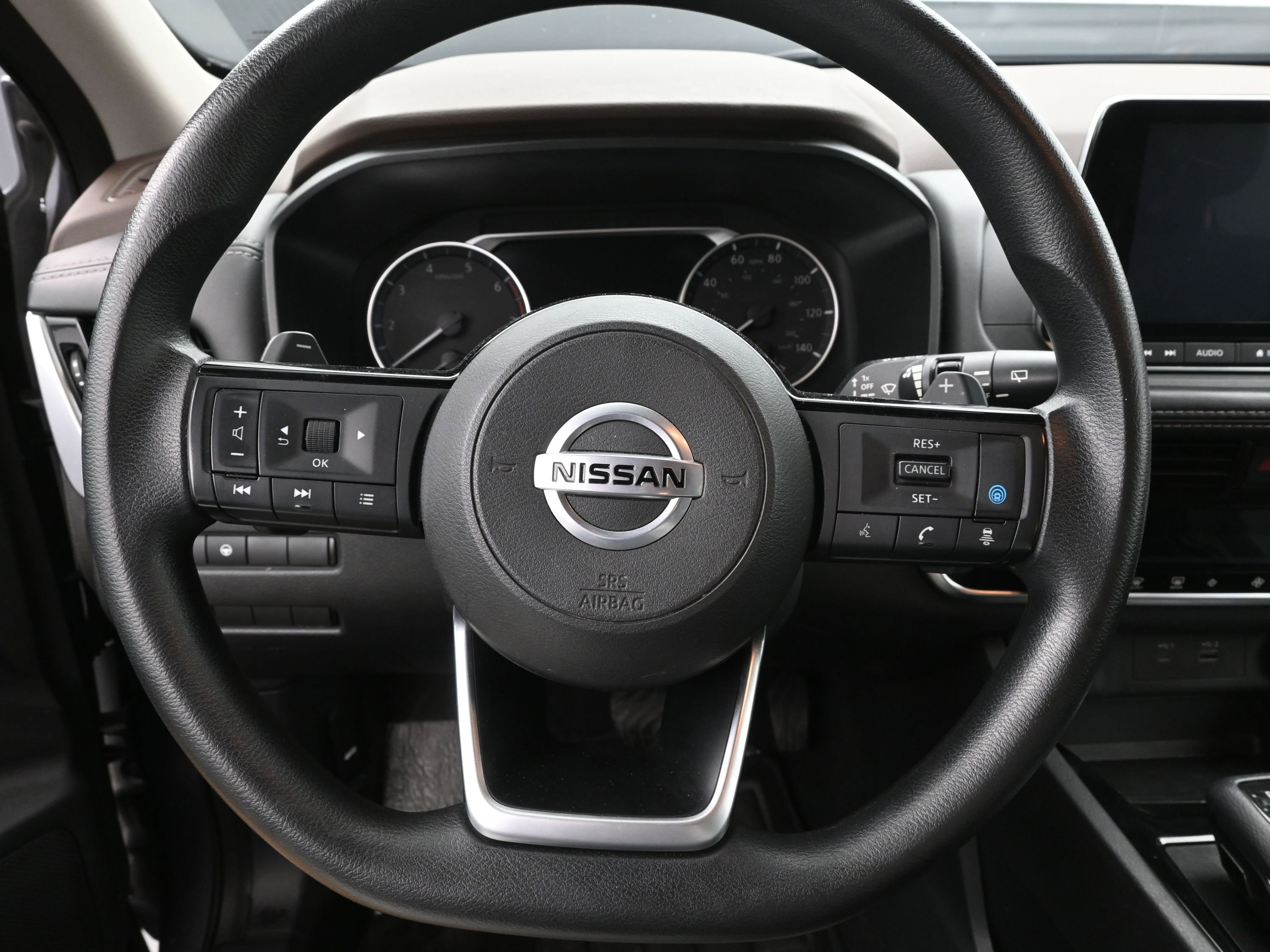 Used 2021 Nissan Rogue SV image 13