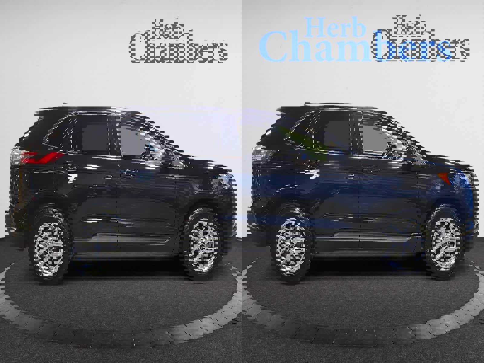 Used 2022 Ford Edge SEL w/ Convenience Package image 9