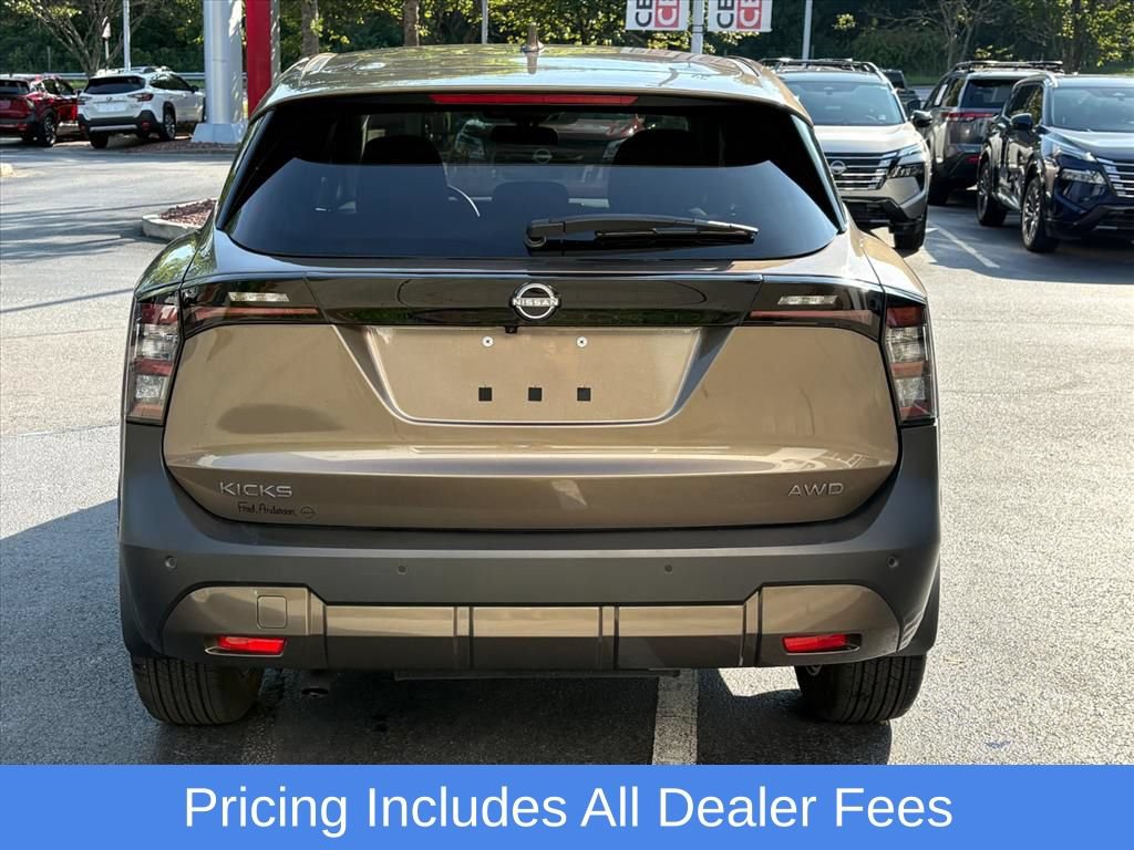 Certified 2025 Nissan Kicks SV AWD/4WD image 7