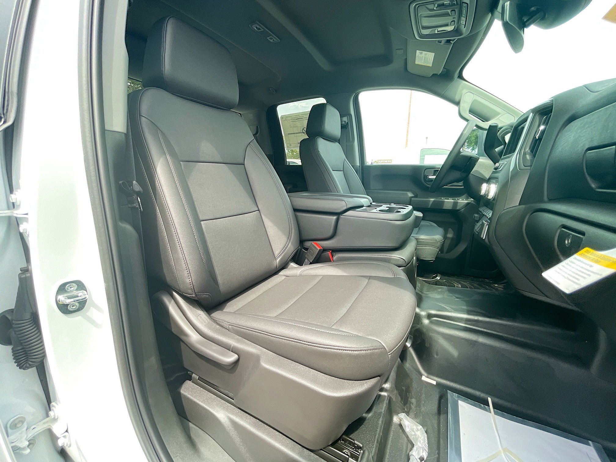 New 2024 GMC Sierra 3500 Pro w/ Convenience Package RWD image 7