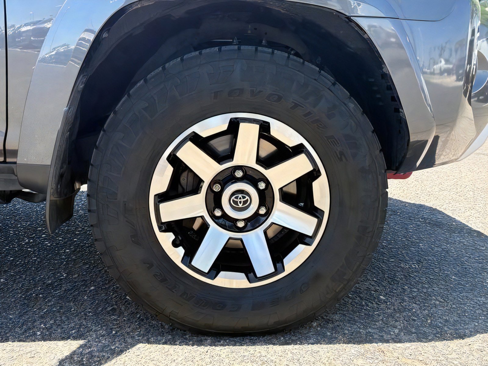 Used 2020 Toyota 4Runner TRD Off-Road AWD/4WD image 9