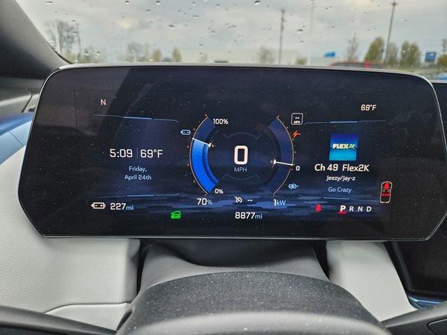 Used 2025 Chevrolet Equinox EV LT FWD image 17