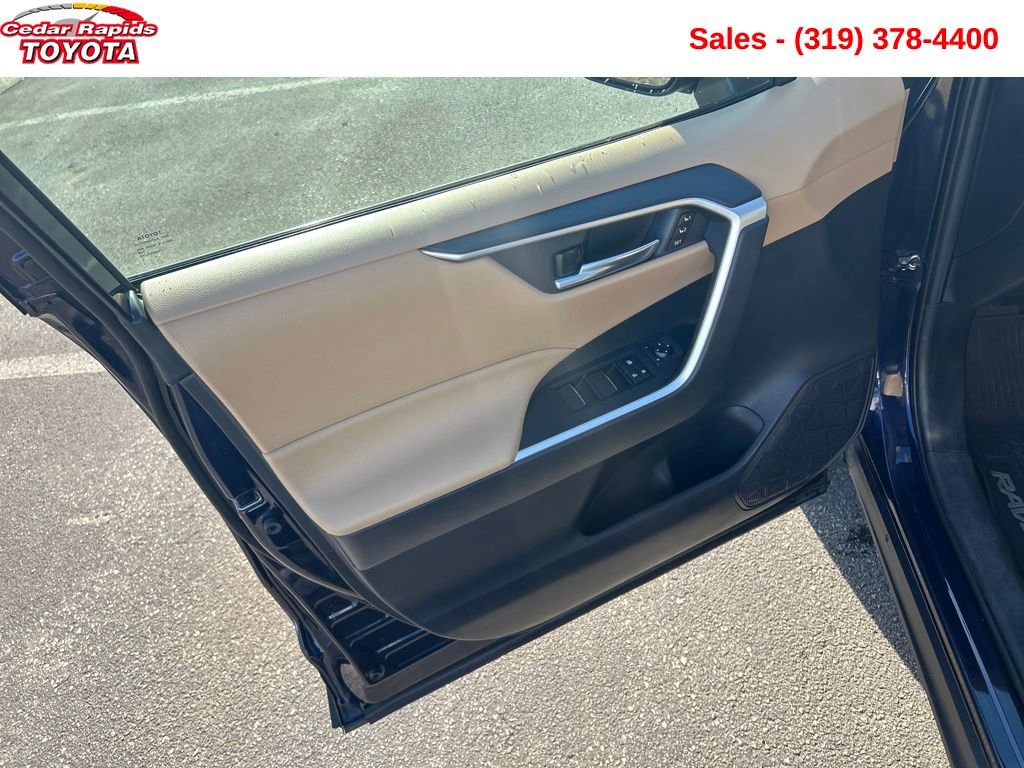 Certified 2020 Toyota RAV4 XLE Premium image 11