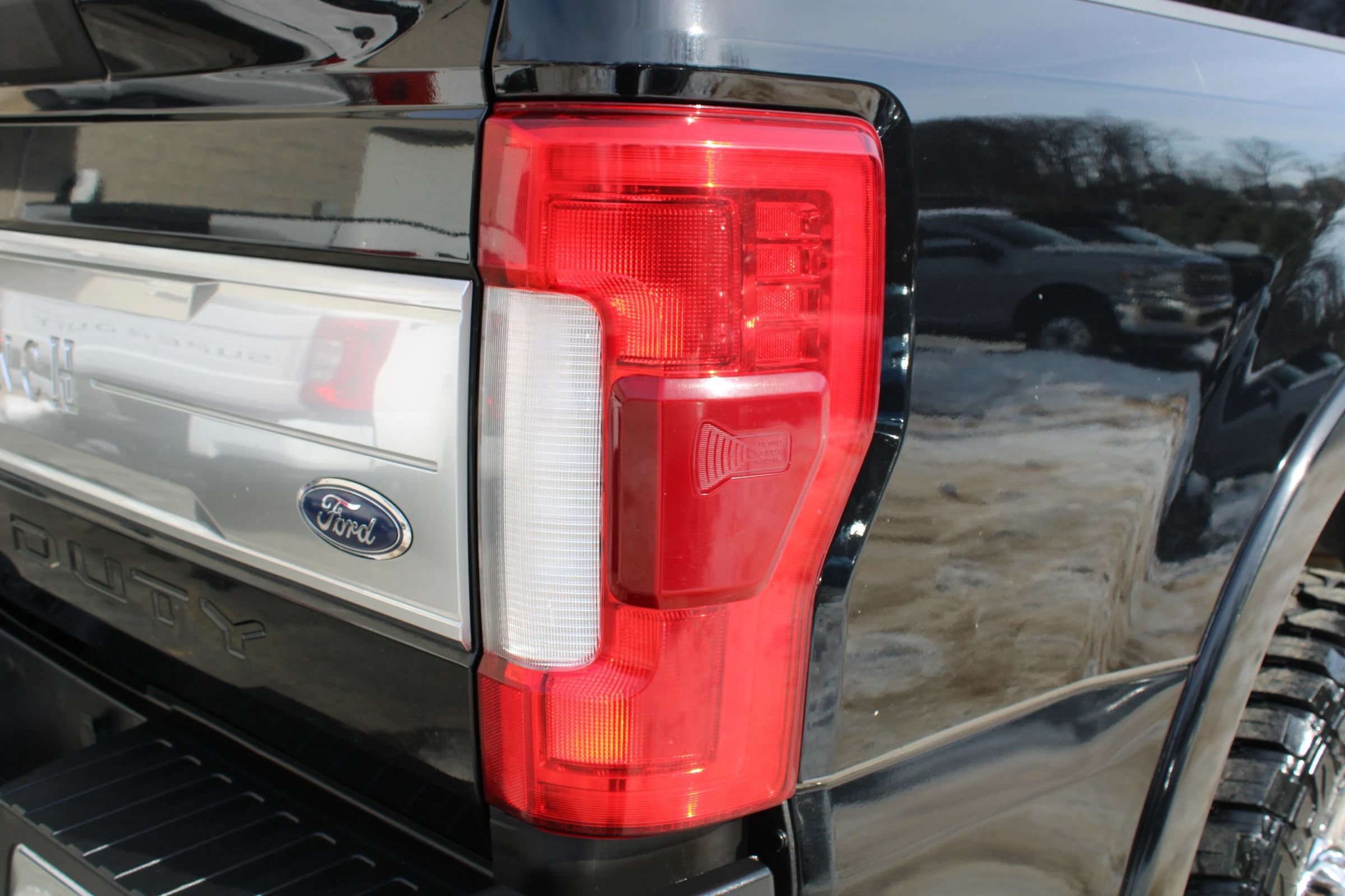 Used 2018 Ford F350 King Ranch w/ Chrome Package AWD/4WD image 27