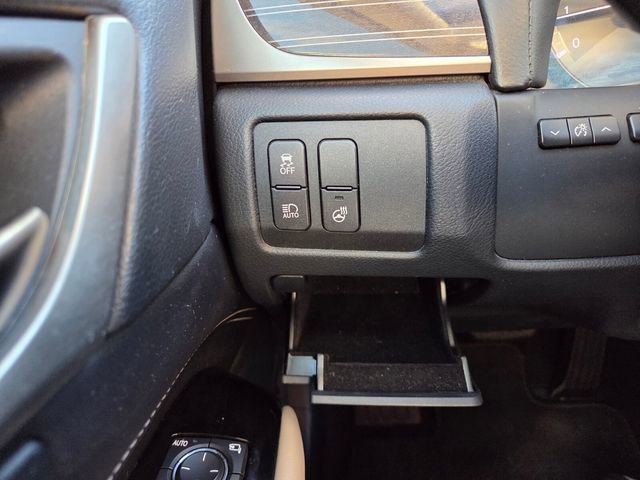 Used 2016 Lexus GS 350 w/ Luxury Package image 22