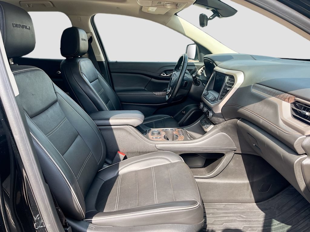 Used 2023 GMC Acadia Denali w/ Black Diamond Edition FWD image 32