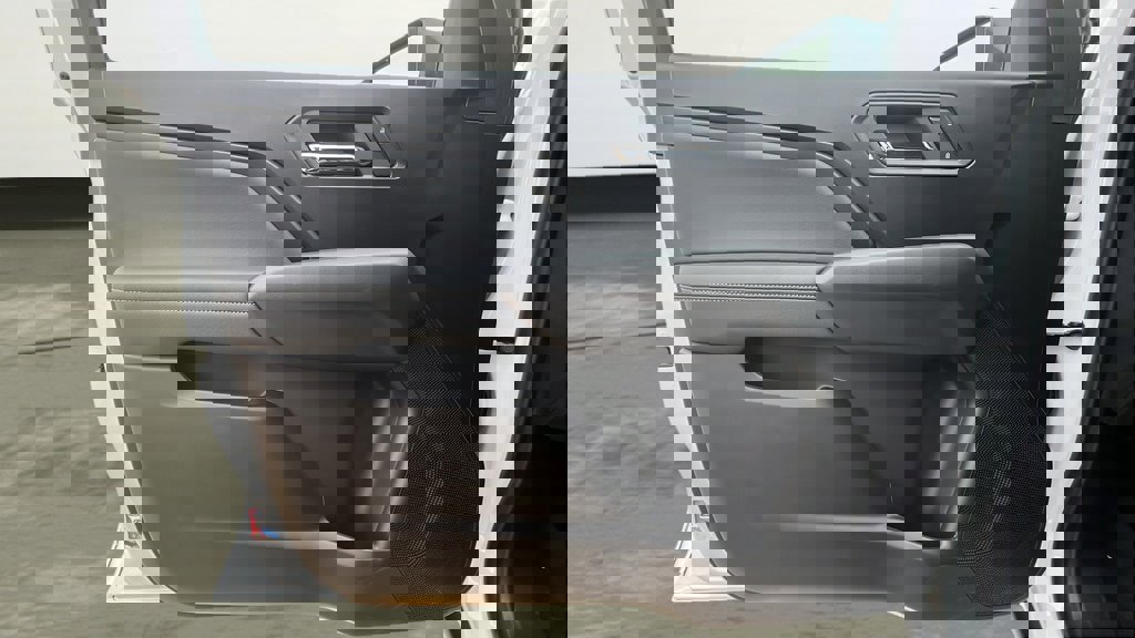 Used 2025 Chevrolet Colorado LT w/ LT Convenience Package image 16