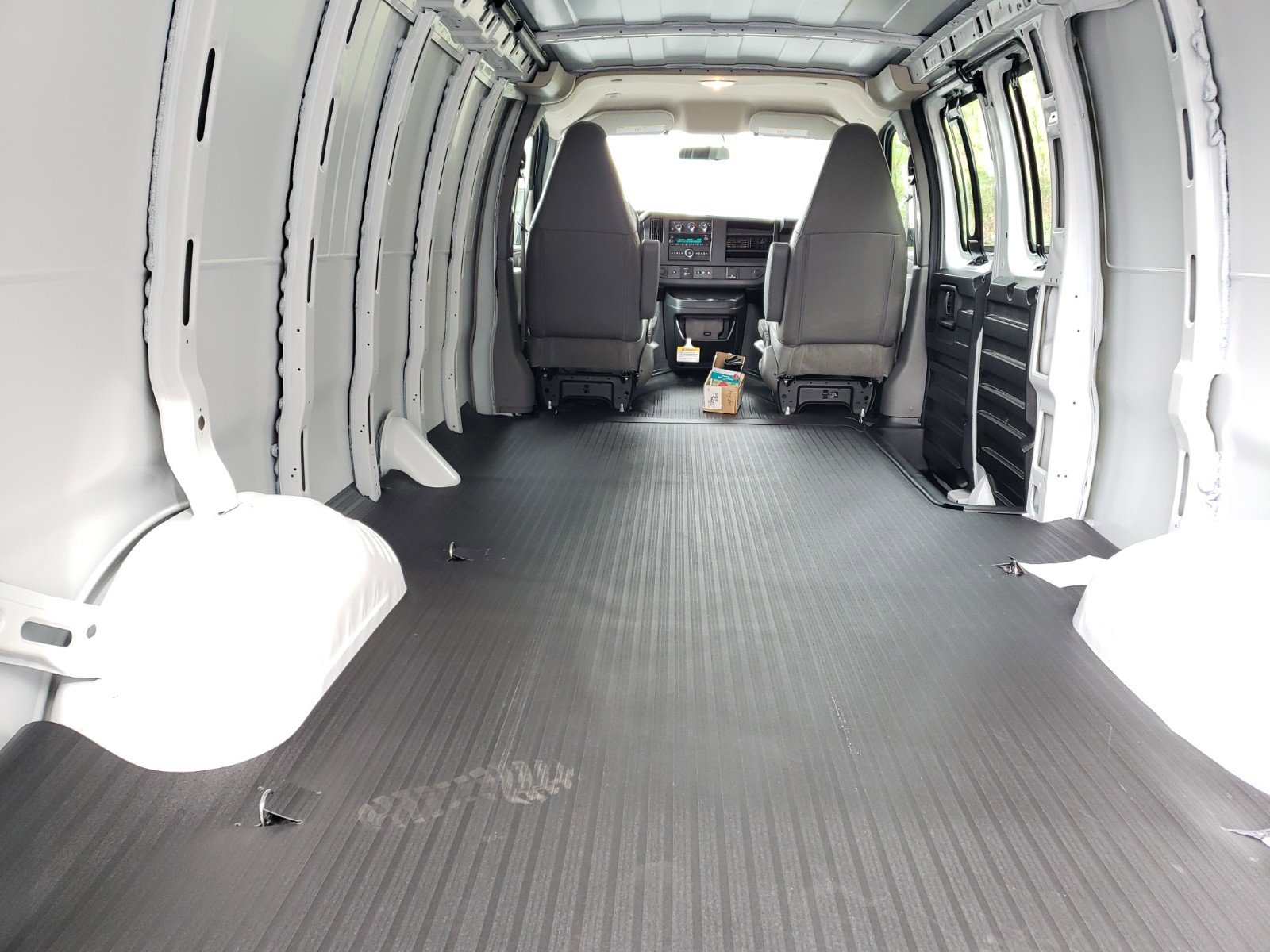 New 2023 Chevrolet Express 2500 Extended w/ Driver Convenience Package image 9