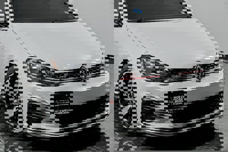 Used 2020 Volkswagen GTI S image 2