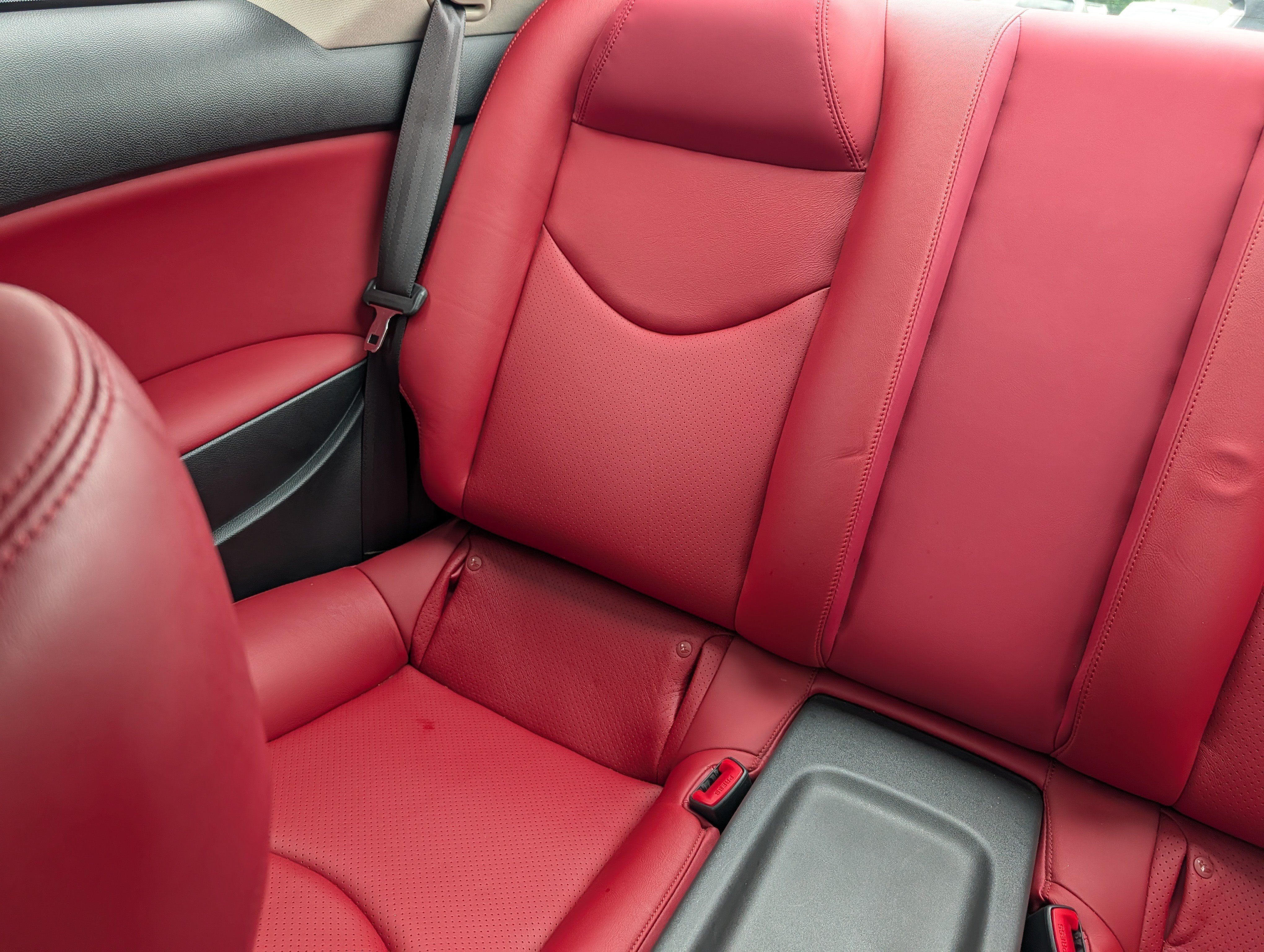 Used 2011 INFINITI G37 IPL RWD image 12