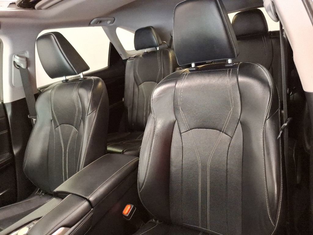 Used 2019 Lexus RX 350L Luxury w/ Accessory Package AWD/4WD image 18