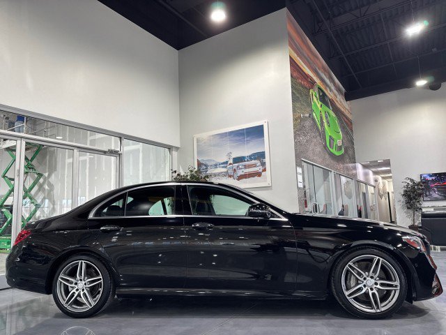 Used 2017 Mercedes-Benz E 300 image 5
