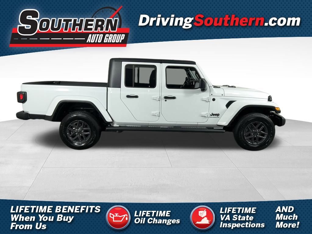 Used 2024 Jeep Gladiator Sport