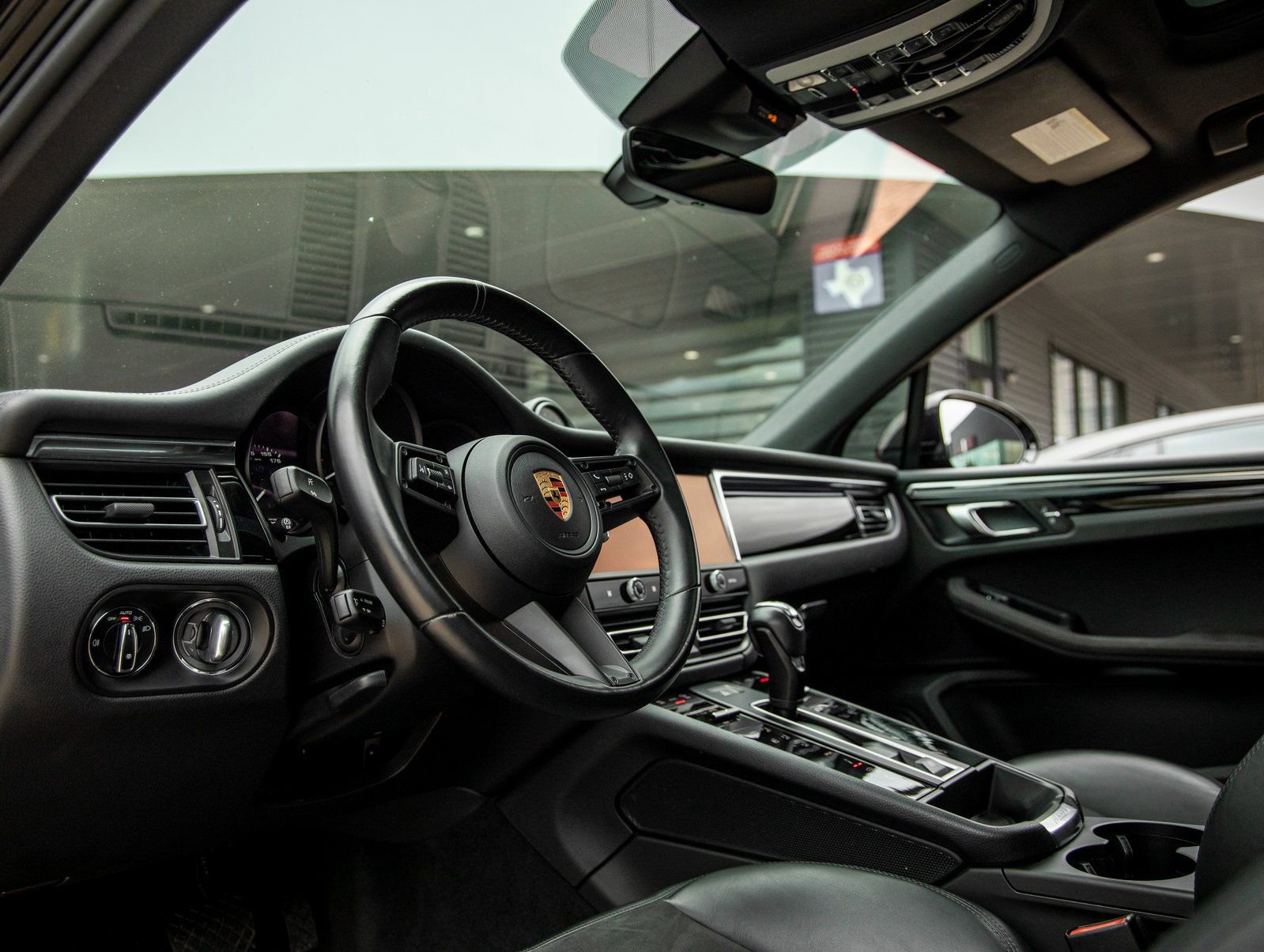 Used 2023 Porsche Macan GTS image 4