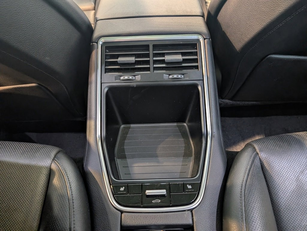 Used 2018 Porsche Panamera 4S image 26