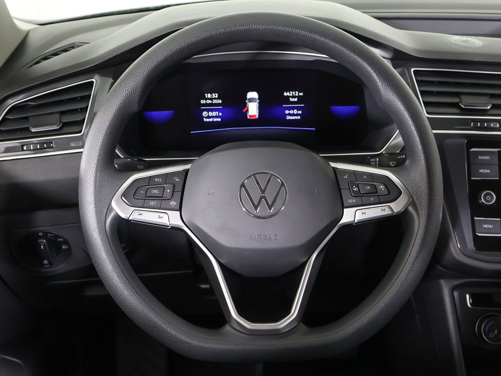 Used 2023 Volkswagen Tiguan S image 37