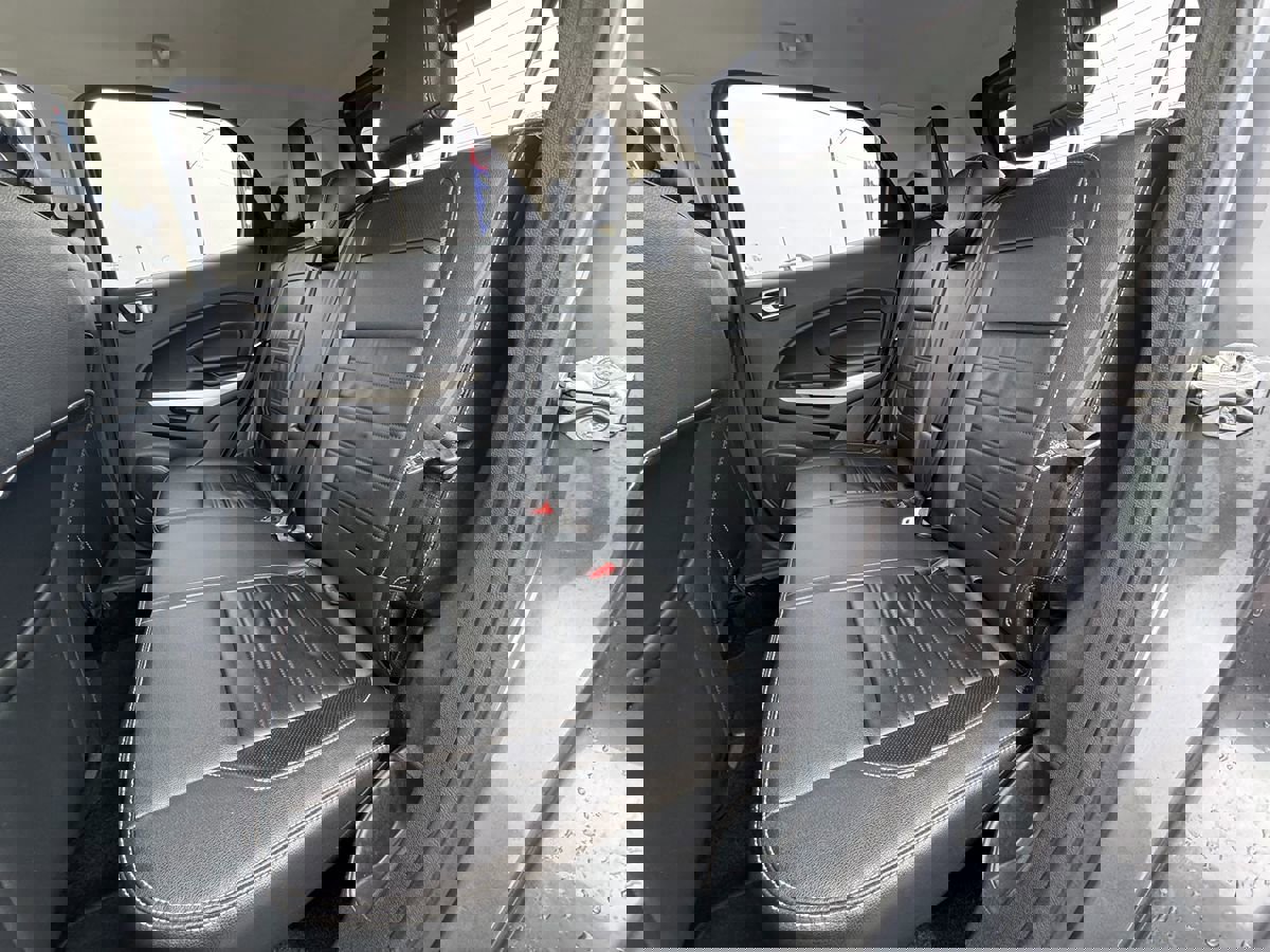 Used 2018 Ford EcoSport Titanium w/ Titanium Cold Weather Package image 26