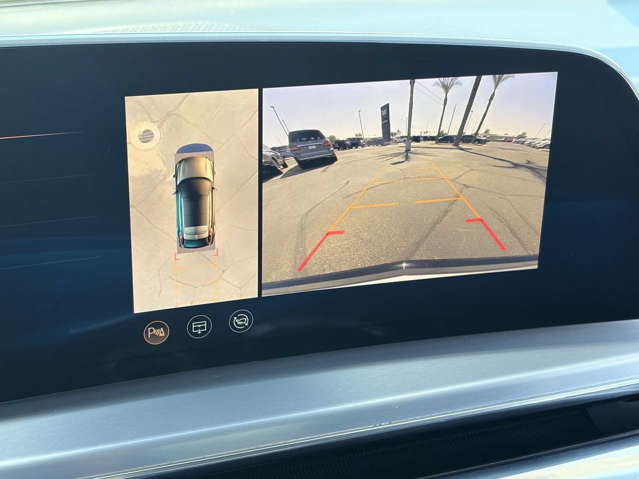 Certified 2024 Cadillac Lyriq Sport AWD/4WD image 27