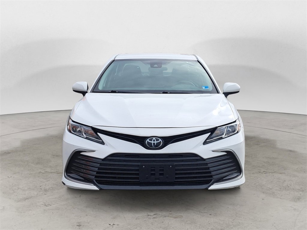 Used 2024 Toyota Camry LE image 8