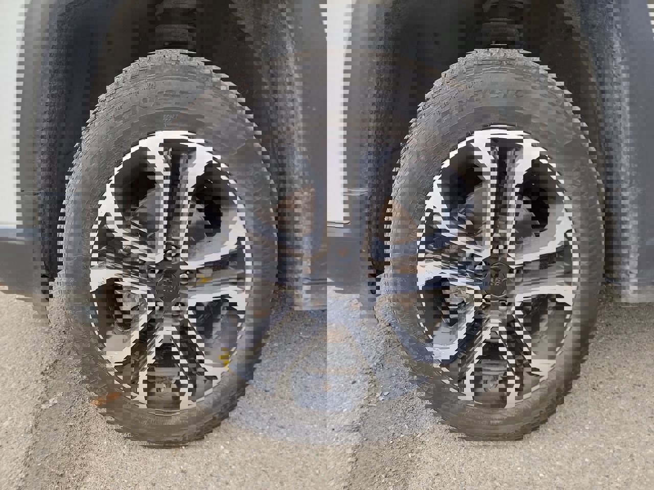 Used 2022 Jeep Compass Limited image 10