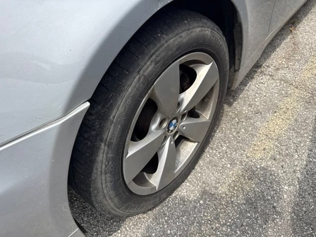 Used 2007 BMW 530xi Sedan AWD/4WD image 9