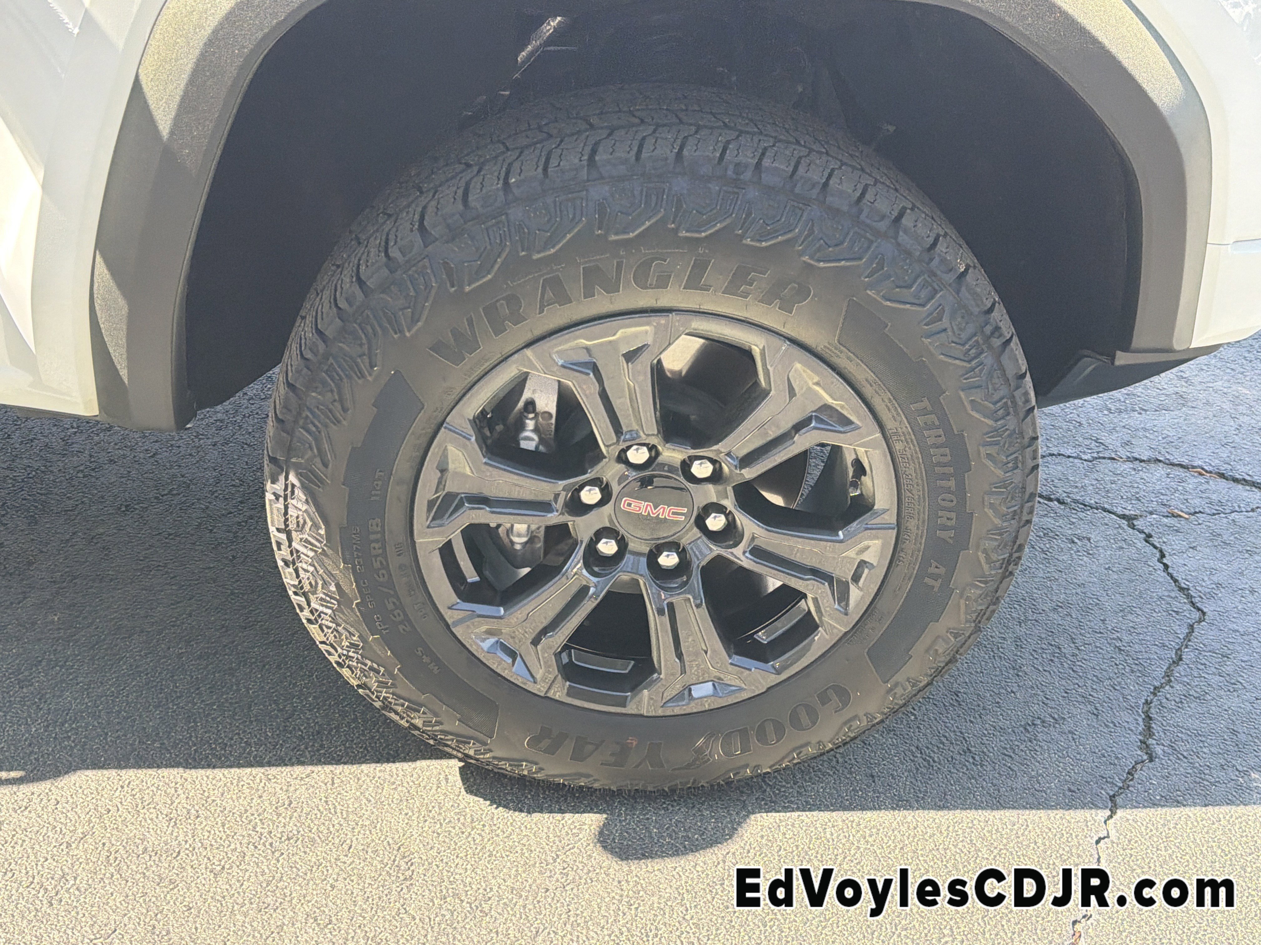 Used 2025 GMC Canyon Elevation image 14