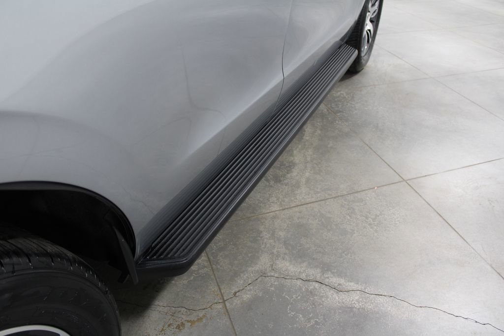 Used 2024 Ford Expedition Limited image 12