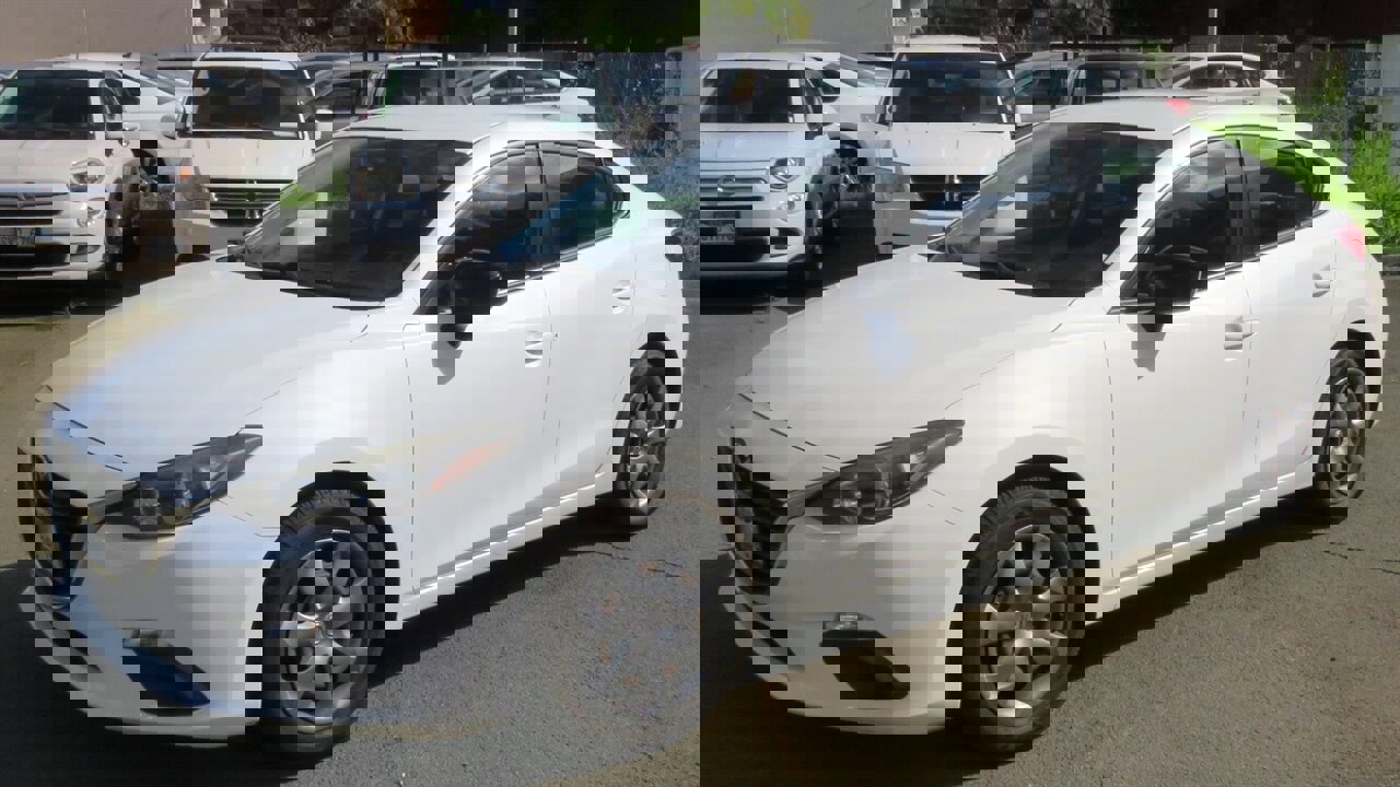 Used 2014 MAZDA MAZDA3 i SV image 1