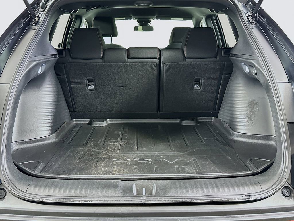 Certified 2025 Honda HR-V Sport image 16