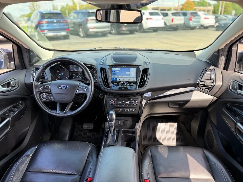 Used 2019 Ford Escape Titanium AWD/4WD image 2