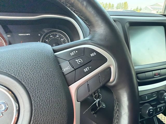 Used 2014 Jeep Cherokee Trailhawk w/ Leather Interior Group AWD/4WD image 21