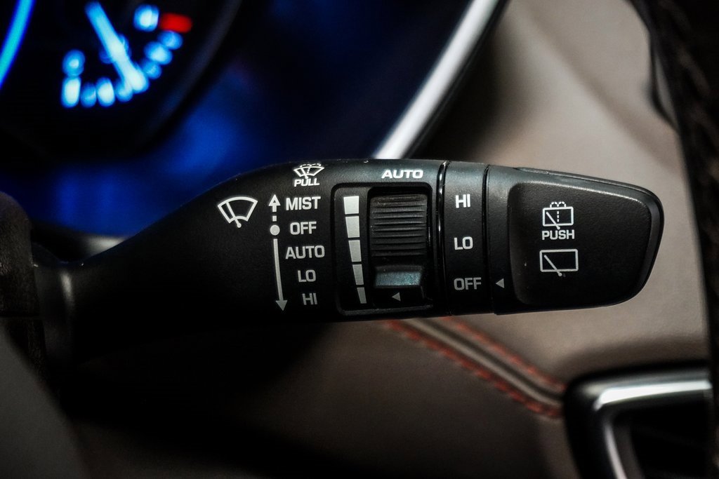 Used 2020 Hyundai Santa Fe Limited image 31