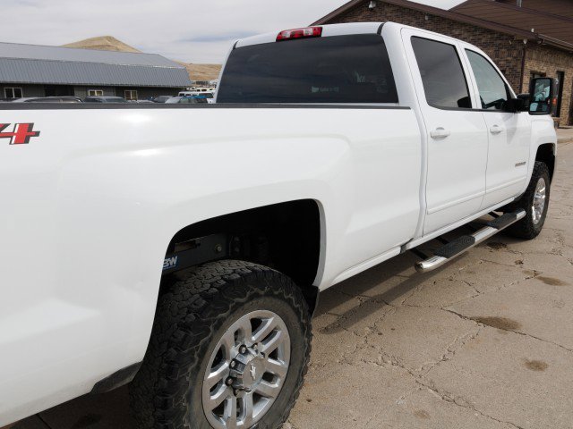 Used 2018 Chevrolet Silverado 3500 LT AWD/4WD image 10
