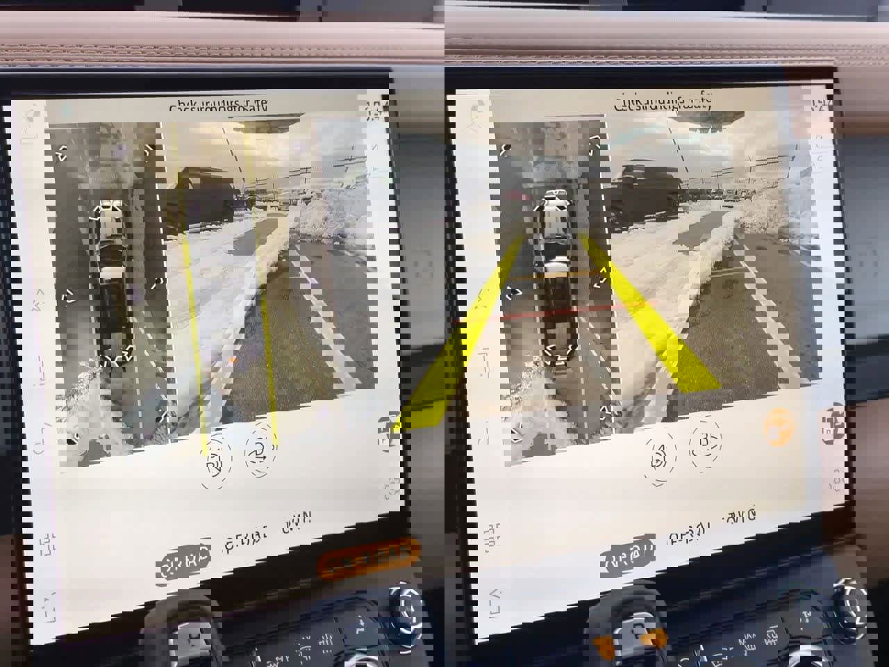 New 2026 Land Rover Defender 110 X-Dynamic SE image 31