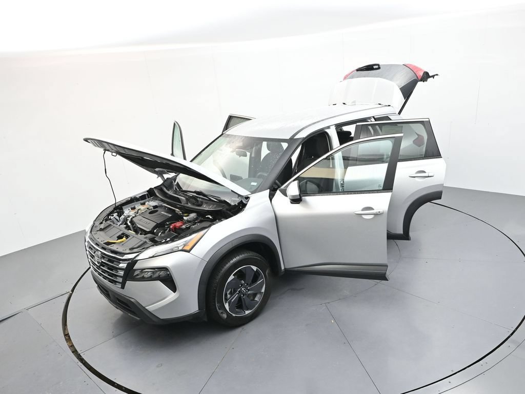 Used 2024 Nissan Rogue SV FWD image 33